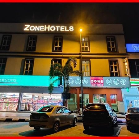 Zone Hotels, Telok Panglima Garang Teluk Panglima Garang Exterior photo
