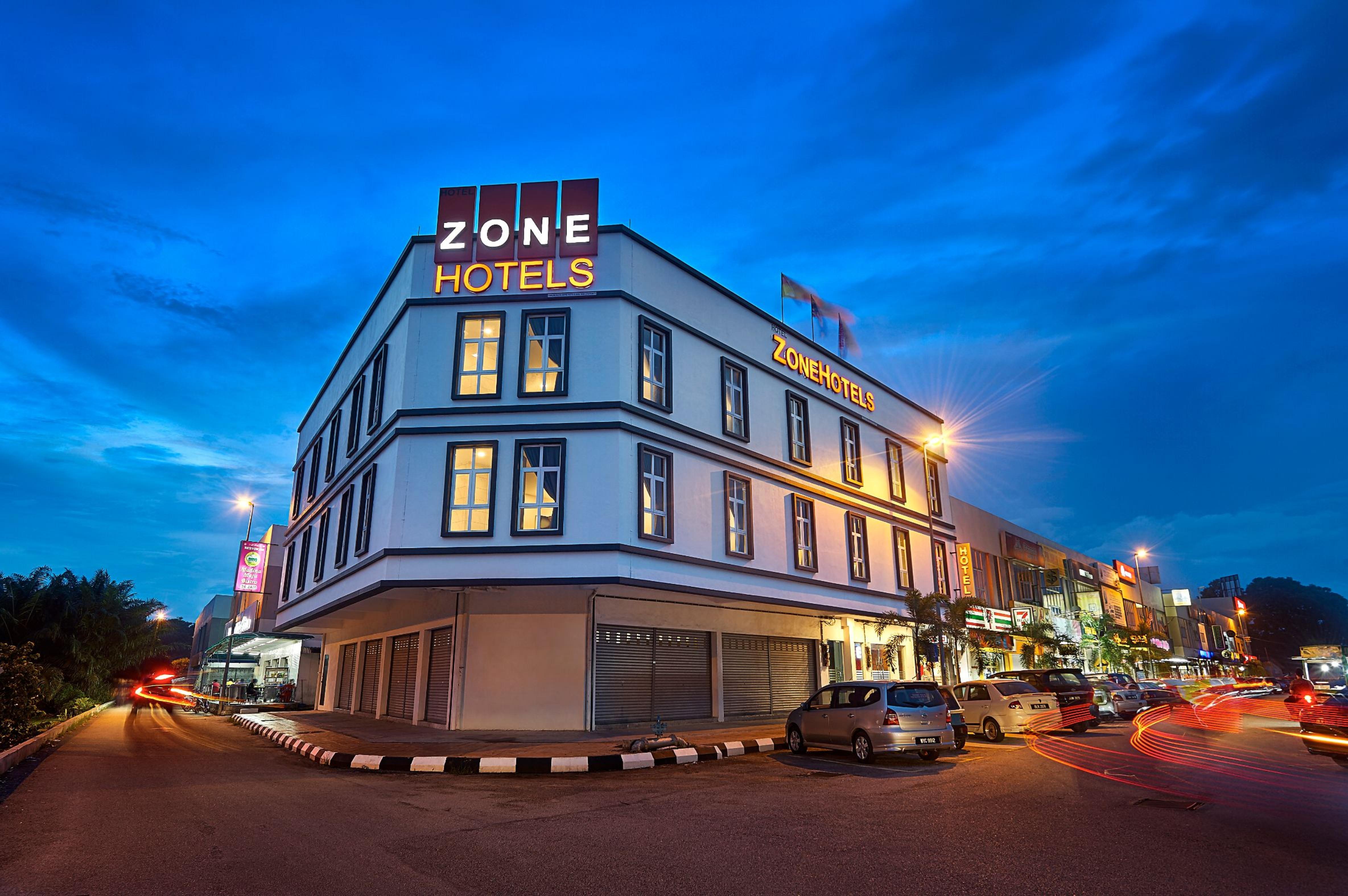 Zone Hotels, Telok Panglima Garang Teluk Panglima Garang Exterior photo